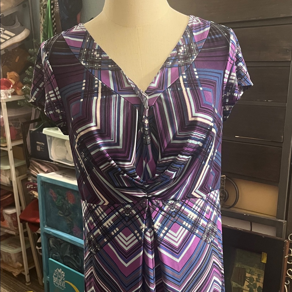 Chic Geometric Purple Midi Dress